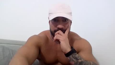 Snapshot of gymking999 chatting on 02.06.25 gymking999 online show from 02.06.25