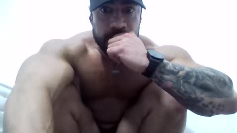 Snapshot of gymking999 chatting on 02.11.25 gymking999 online show from 02.11.25