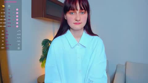 Snapshot of h0lyangel chatting on 09.26.25 Kelly Lilly online show from 09.26.25