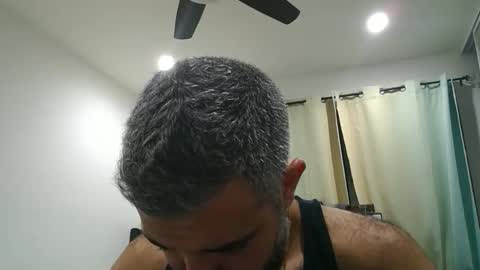 h0nest84 online show from 10.29.25