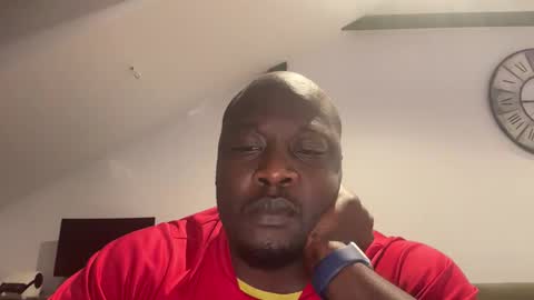 Snapshot of h3rmuse chatting on 12.16.25 h3rmuse online show from 12.16.25