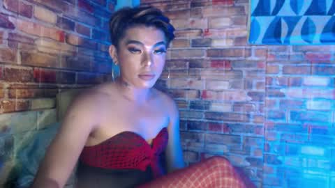 Snapshot of hadasam26 chatting on 01.06.25 SAM online show from 01.06.25