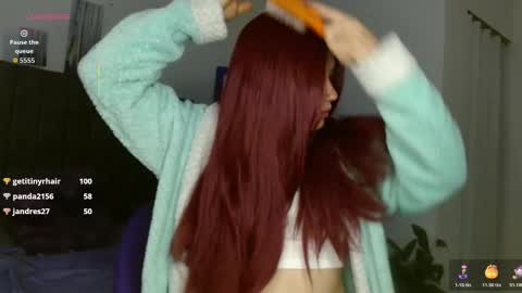 Snapshot of hadde01 chatting on 12.02.25 Hadde online show from 12.02.25