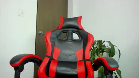 Snapshot of hades_horny_ chatting on 04.09.26 hades_horny_ online show from 04.09.26