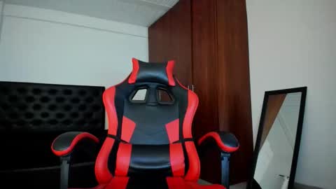 hades_horny_ online show from 04.30.26
