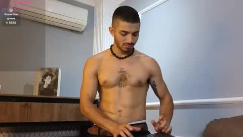 Snapshot of hadez_69 chatting on 10.08.25 HADEZ online show from 10.08.25