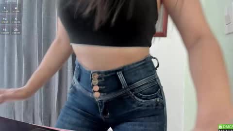 Hae-In online show from 09.09.25