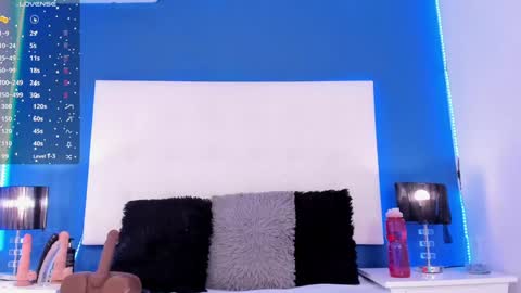 Kendal online show from 01.12.25