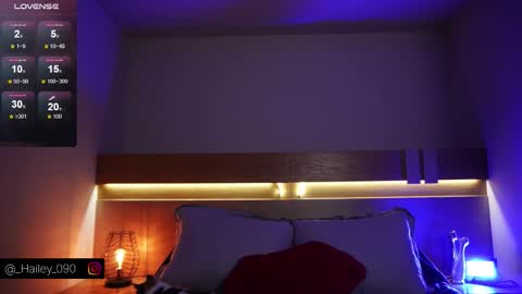 Hailey online show from 03.04.26