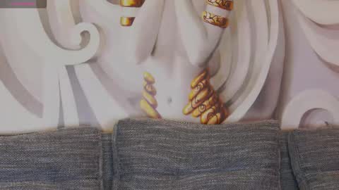 Snapshot of hailey_peach chatting on 10.02.25 HaileyPeach online show from 10.02.25