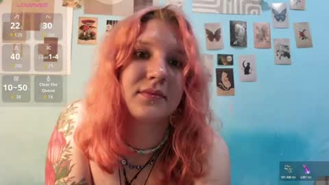 Snapshot of haileyfoxy chatting on 07.16.26 Hailey online show from 07.16.26