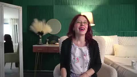 Snapshot of haileymoon85 chatting on 08.03.26 Hailey online show from 08.03.26