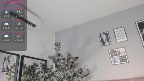 haileystonei online show from 12.19.25