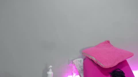 haileystonei online show from 02.24.26