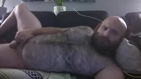 Snapshot of hairiestbear chatting on 08.03.26 Hairiest Bear online show from 08.03.26