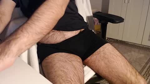 hairy_boy29 online show from 11.02.25