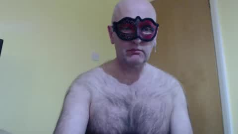 Snapshot of hairyape1 chatting on 01.11.26 Hairy male online show from 01.11.26