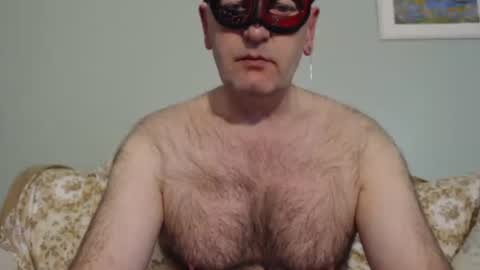 Snapshot of hairyape1 chatting on 02.11.26 Hairy male online show from 02.11.26