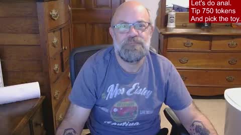 HairyDaddyBear69 online show from 11.01.25