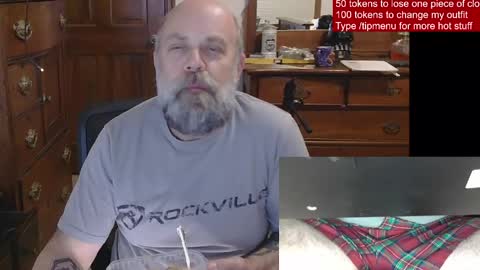 Snapshot of hairydaddybear69 chatting on 05.03.26 HairyDaddyBear69 online show from 05.03.26