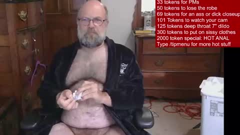 Snapshot of hairydaddybear69 chatting on 06.10.26 HairyDaddyBear69 online show from 06.10.26