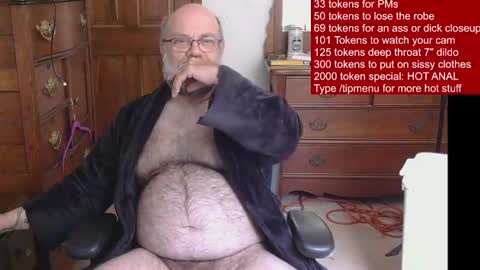 Snapshot of hairydaddybear69 chatting on 06.11.26 HairyDaddyBear69 online show from 06.11.26