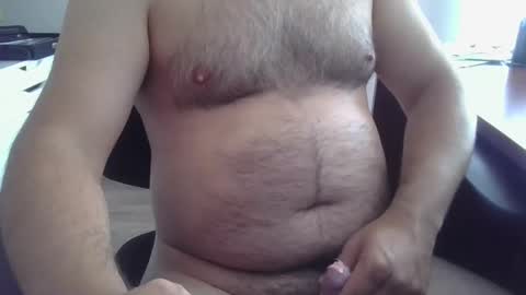 Snapshot of hairydik chatting on 09.10.25 bigtitshairypussylover online show from 09.10.25