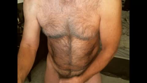 Snapshot of hairypecsguy chatting on 02.09.25 Hairy pecs online show from 02.09.25
