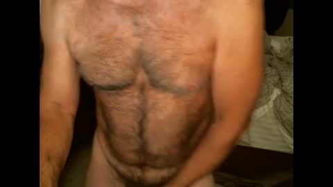 Snapshot of hairypecsguy chatting on 09.18.25 Hairy pecs online show from 09.18.25