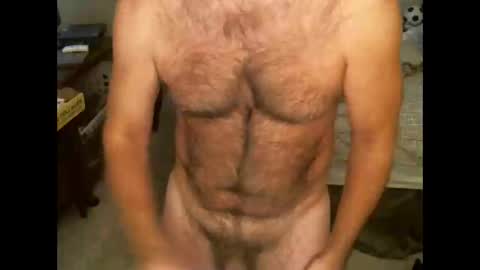 Snapshot of hairypecsguy chatting on 11.05.25 Hairy pecs online show from 11.05.25