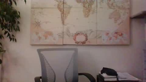 Snapshot of hairypussylover089 chatting on 09.30.25 hairypussylover089 online show from 09.30.25