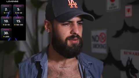 Snapshot of hairyrobxxx chatting on 11.12.25 HairyRobXxX online show from 11.12.25