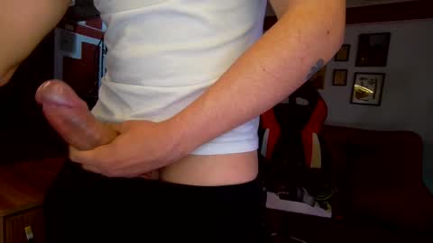 Snapshot of hakhoox chatting on 11.18.25 mr hak online show from 11.18.25