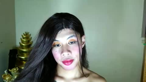 haku020485 online show from 11.14.25