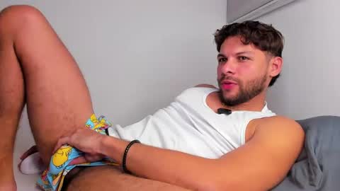 Independent       model  online show from 08.01.26