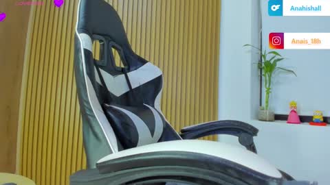 Anahis online show from 02.14.25