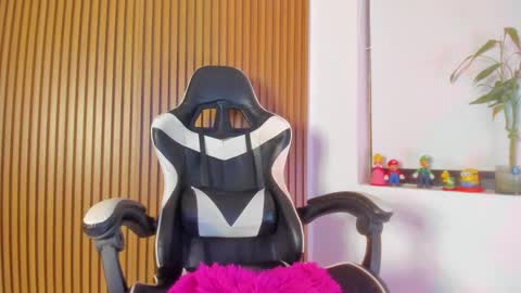 Anahis online show from 09.13.25