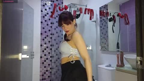 Snapshot of hall_sextape chatting on 09.13.25 Alice Ariel Bella Fran and Stiven online show from 09.13.25