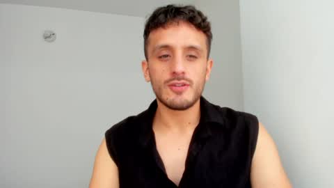 halle_1 online show from 06.13.26