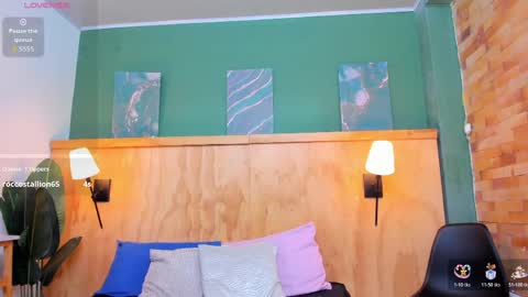 Halley Lorens online show from 04.25.26