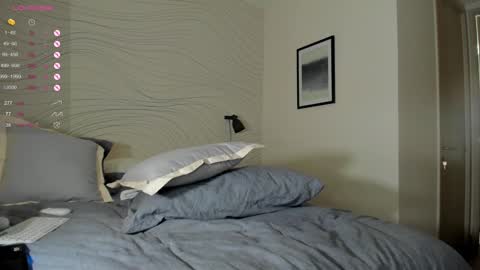 Snapshot of halliee chatting on 01.20.25 insta Laupalacio777Next stream 01th December online show from 01.20.25