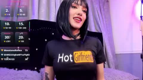 Halls Red online show from 07.15.26