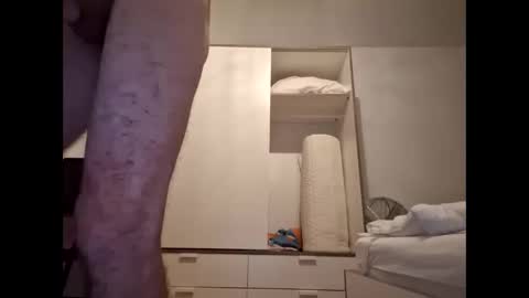 Snapshot of hamburgcock86 chatting on 09.30.25 hamburgcock86 online show from 09.30.25