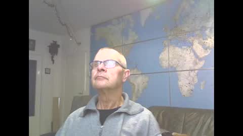 Snapshot of hamto65 chatting on 03.07.25 Prefer men 80 online show from 03.07.25