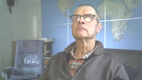 Snapshot of hamto65 chatting on 10.11.25 Prefer men 80 online show from 10.11.25