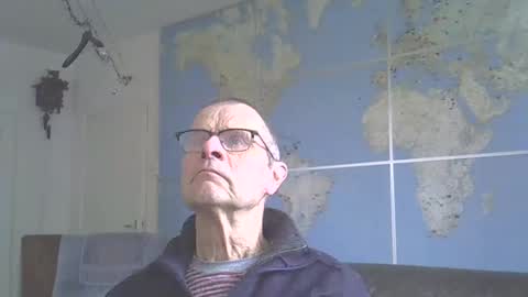 Snapshot of hamto65 chatting on 11.18.25 Prefer men 80 online show from 11.18.25