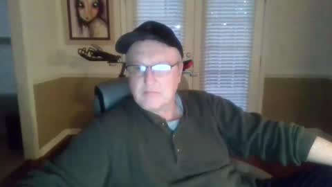 Snapshot of han63 chatting on 01.28.25 Han online show from 01.28.25