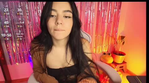 Snapshot of hana_garcia chatting on 12.21.24 Hana Garcia online show from 12.21.24