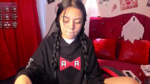 Snapshot of hana_garcia chatting on 10.10.25 Hana Garcia online show from 10.10.25