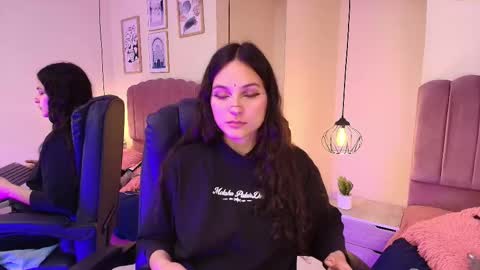 Snapshot of hanabie_ chatting on 02.01.26 hanabie_ online show from 02.01.26